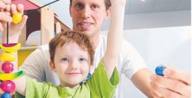 AEIOU Ambassador Tom Fraser-Holmes visits AEIOU's Gold Coast Centre